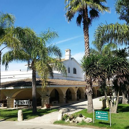 Agriturismo Torrevecchia San Pancrazio Salentino Zewnętrze zdjęcie