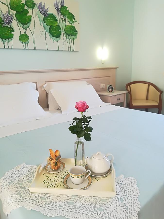Agriturismo Torrevecchia San Pancrazio Salentino Zewnętrze zdjęcie